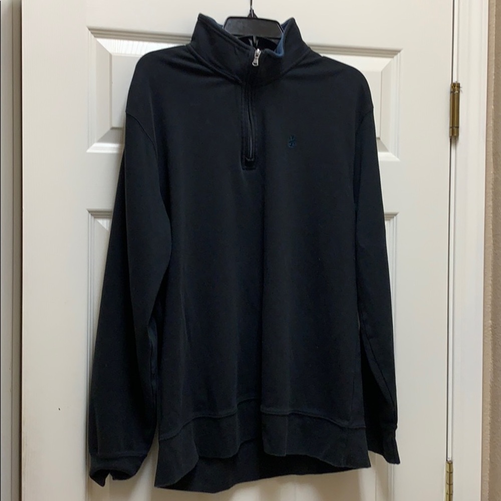 MENS IZOD ZIP UP SWEATER. SIZE XL. COLOR-BLACK